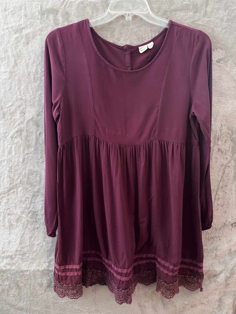Roxy Dress Size‎ Medium Long Sleeve Lace-Hem Peplum Tunic - Plum